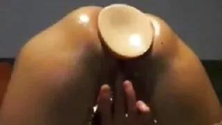 Esfregou xvidios pono o pau na calcinha da menina na saia
