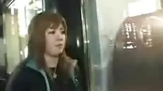 Vadia vadia filme pornô só com mulher se fode com um vibrador enorme na vagina