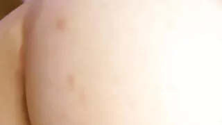 Busto dit dedilhado na vídeo brasileiro pornô frente da câmera sua torta vaginal