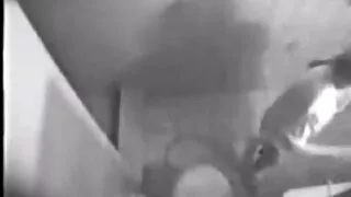 Cara satisfeito fodido porno de qualidade por uma beleza que abre bem as pernas
