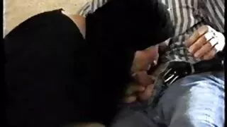 Buomom t tittied tenta vídeo pornô chinês em um traje para o Carnaval