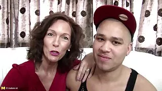 Cutie grande brinquedo fode-se video de pono no cu e fica prazer