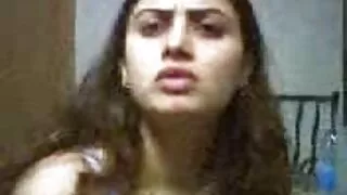 Barbudo macho video de porno mulher com mulher fodido buceta Estilo Cachorrinho menina de cabelos negros
