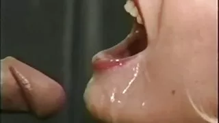 Menina ruiva vídeo pornô a três bonita deu o massagista na Bunda